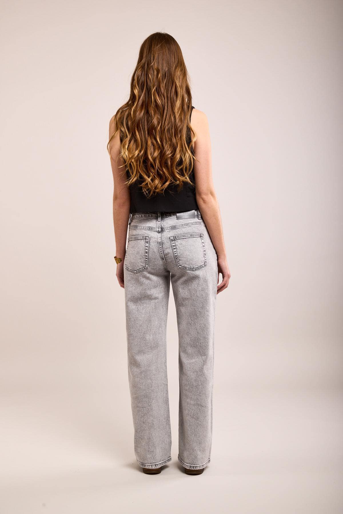 Large gris clair