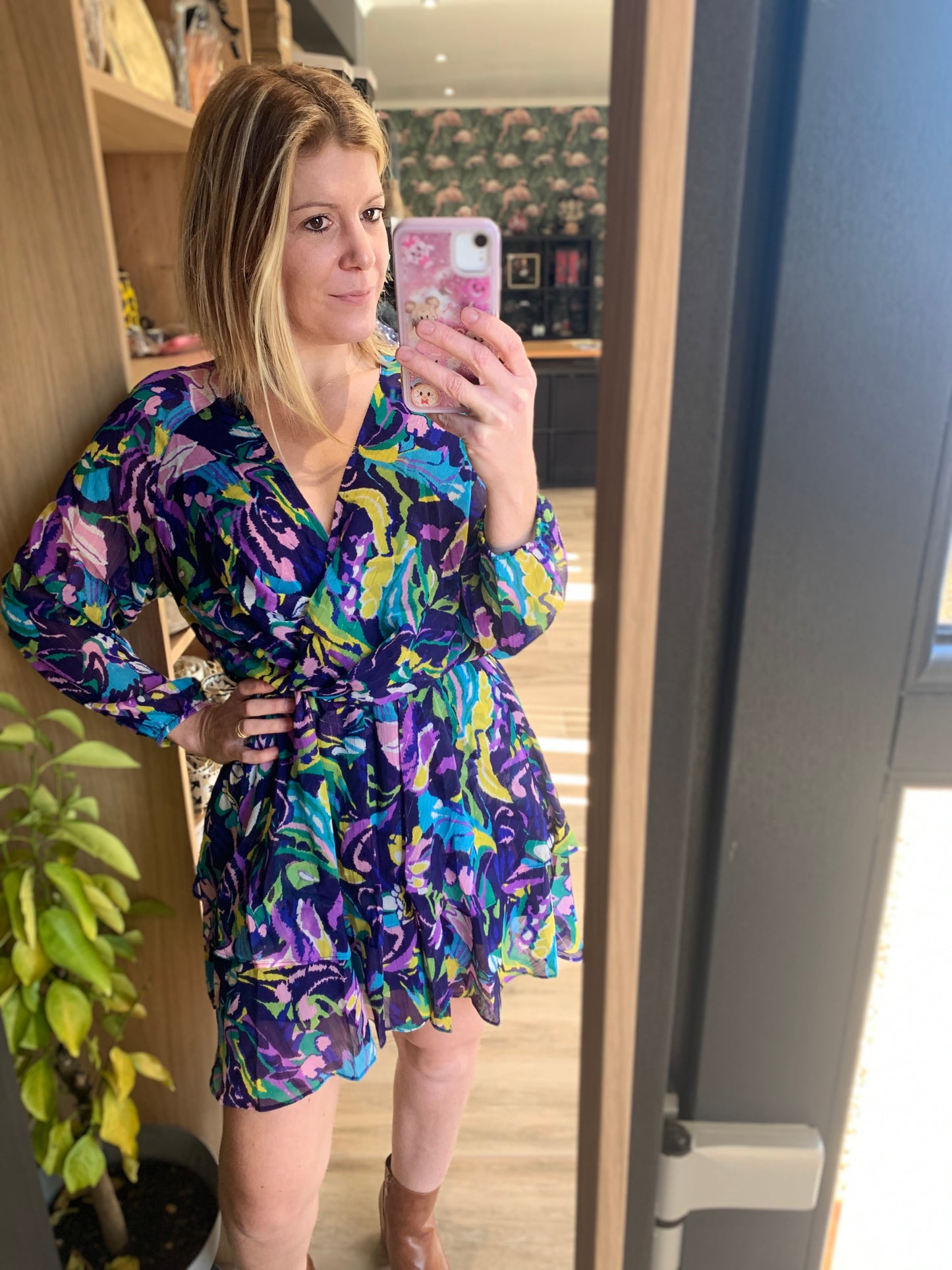 Robe à motifs sur fond marine