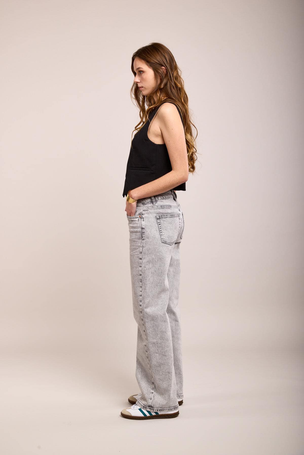 Large gris clair