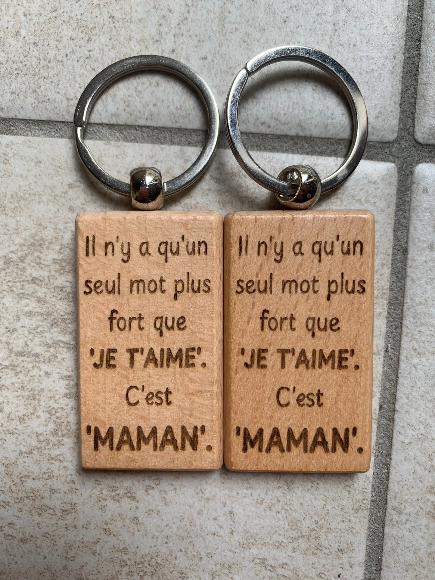 Porte clés en bois SPÉCIAL MAMAN